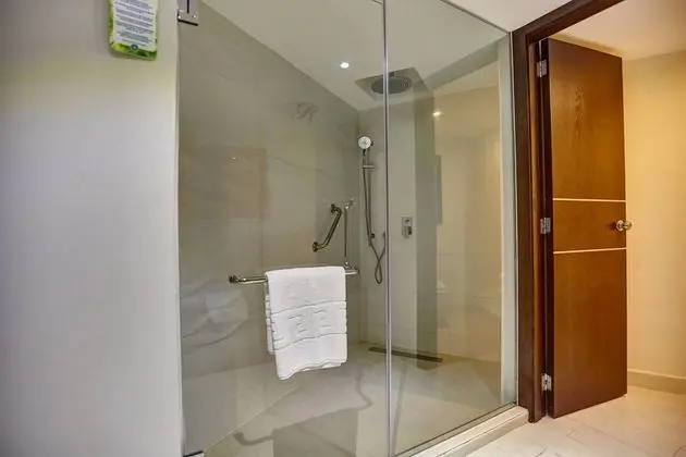 Family Jacuzzi Suite Ocean View
