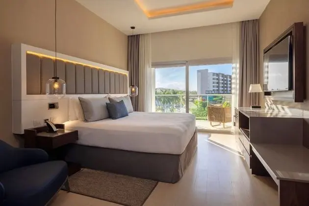 Luxury Presidential Jacuzzi Ocean View One Bedroom Suite Diamond Club