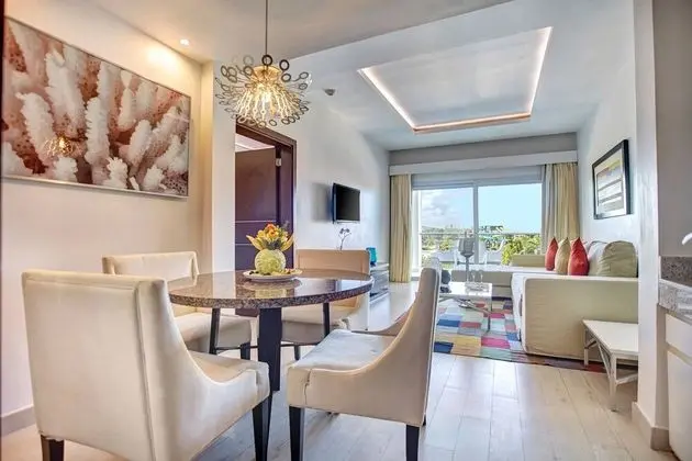 Luxury Presidential Jacuzzi Ocean View One Bedroom Suite Diamond Club
