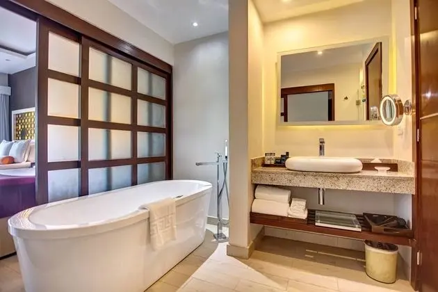 Luxury Presidential Jacuzzi Ocean View One Bedroom Suite Diamond Club