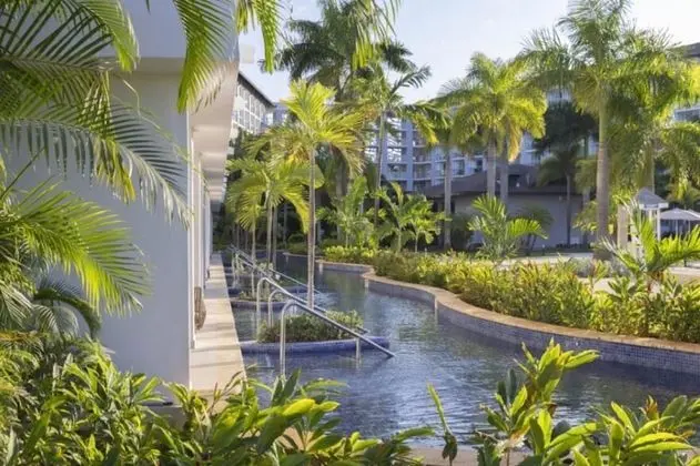 Luxury Presidential Jacuzzi Swim Out Pool View One Bedroom Suite Diamond Club