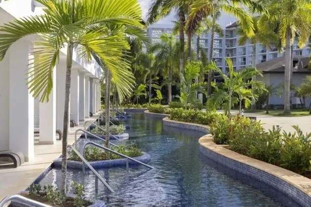 Luxury Presidential Jacuzzi Swim Out Pool View One Bedroom Suite Diamond Club