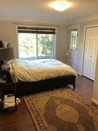 Royalty Queen Bed