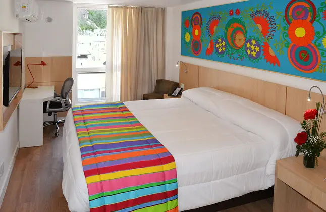 Luxury Tek Büyük Yataklı Oda