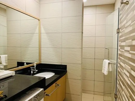 Superior Tek Büyük Yataklı Oda (Residential)