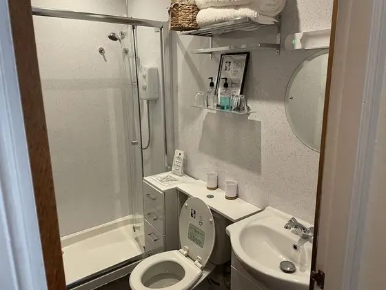 Tek Büyük Yataklı Oda, 1 En Büyük (King) Boy Yatak
