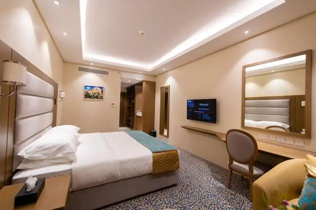 Deluxe Tek Büyük Yataklı Oda