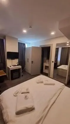 Standart Çift Kişilik Orman Manzaralı Oda
