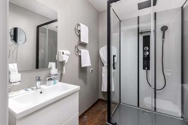 Standard Tek Büyük veya İki Ayrı Yataklı Oda