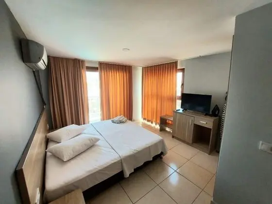 Daire, Havuz Manzaralı