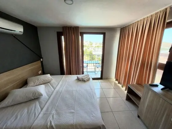 Daire, Havuz Manzaralı