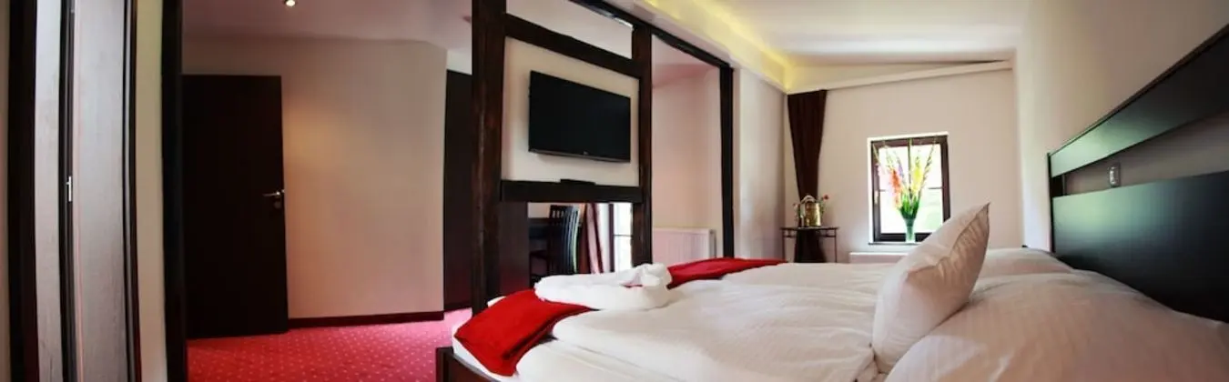 Tek Büyük veya İki Ayrı Yataklı Oda