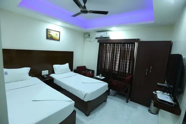 Deluxe Double or Twin Room- Non A/c