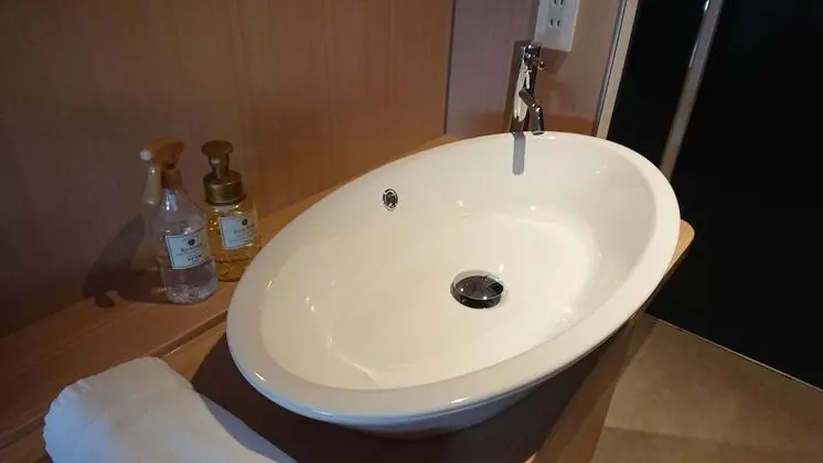 Tek Büyük Yataklı Oda, Sigara İçilmez