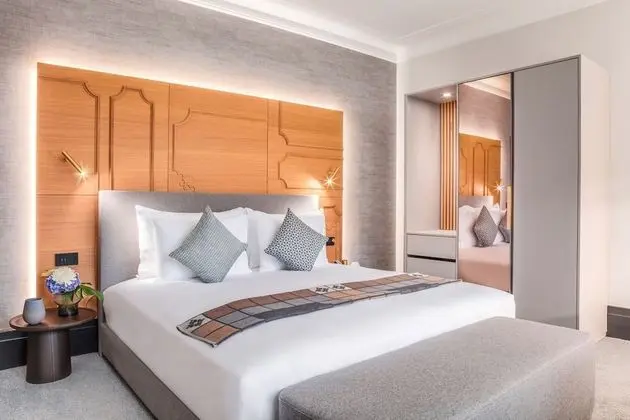 Executive Oda, Manzaralı