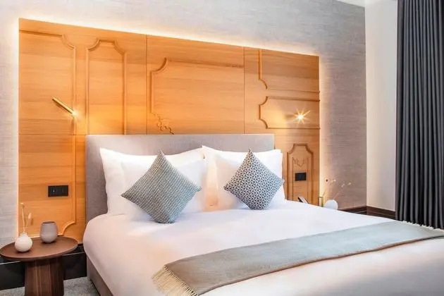 Junior Oda, Manzaralı