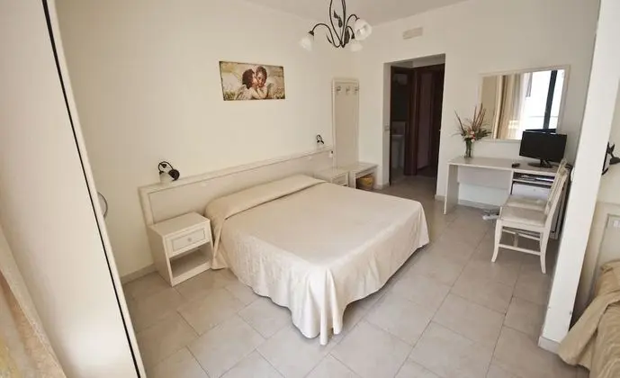 Classic Tek Büyük veya İki Ayrı Yataklı Oda, Banyolu/Duşlu