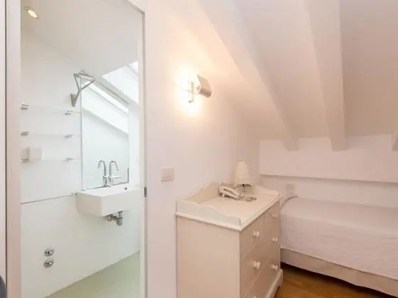 Apart Daire, 4 Yatak Odası