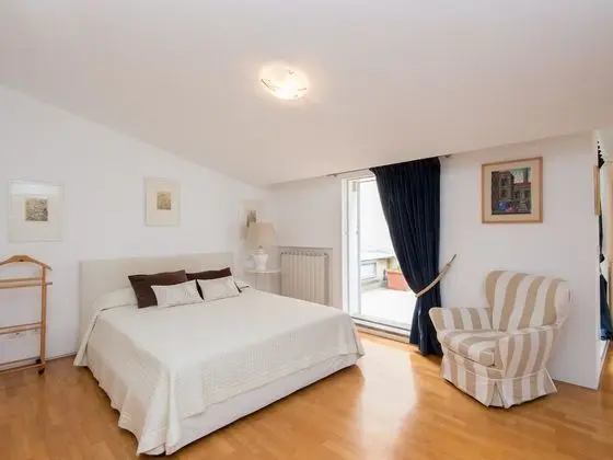 Apart Daire, 4 Yatak Odası