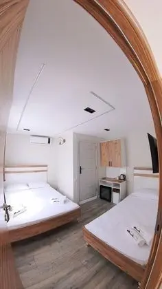 Standart Üç Kişilik Oda, Sokak Manzaralı, Klimalı