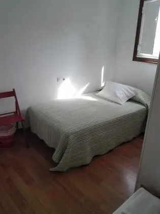 Tek Kişilik Oda, 1 Çift Kişilik Yatak