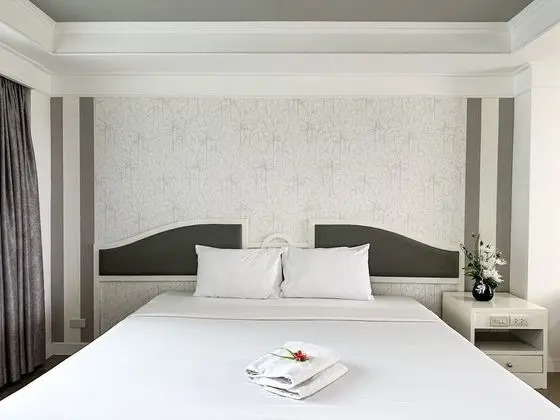 Corner Double Room Only