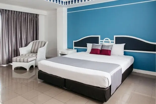 Corner Double Room Only