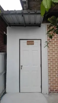 Standard Double Room with Air Condition Private Bathroom