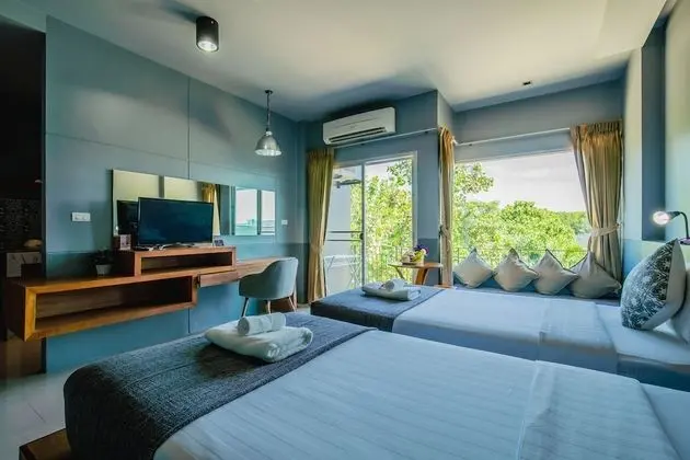 Deluxe Business Room