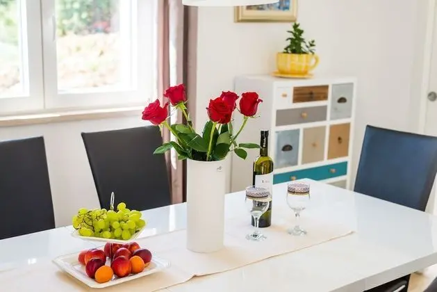 Villa, 3 Yatak Odası, Kişiye Özel Havuzlu, Deniz Manzaralı