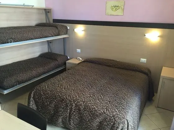 Dört Kişilik Oda