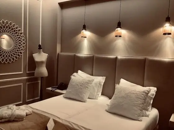 Club Tek Büyük veya İki Ayrı Yataklı Oda (2)
