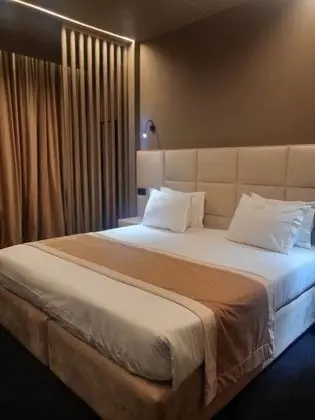 Superior Tek Büyük veya İki Ayrı Yataklı Oda