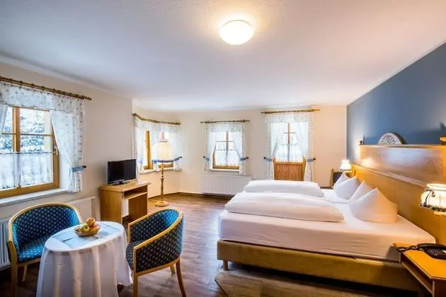 Classic Tek Büyük Yataklı Oda