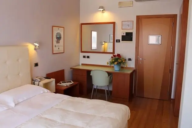 Deluxe Tek Büyük veya İki Ayrı Yataklı Oda