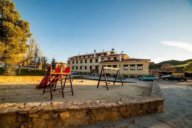 Tek Büyük Yataklı Oda (with Living Room)