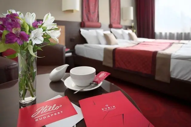 Standard Tek Büyük veya İki Ayrı Yataklı Oda, Balkon