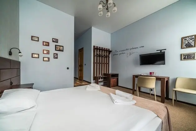 Comfort Tek Büyük veya İki Ayrı Yataklı Oda