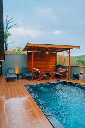 Deluxe Bungalov