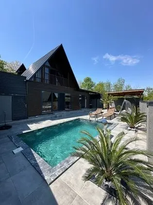 Premium Villa