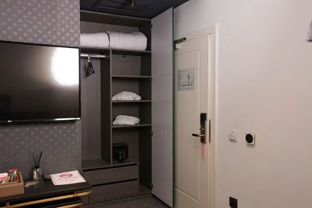 Deluxe Tek Büyük Yataklı Oda, 1 Çift Kişilik Yatak, Şehir Manzaralı