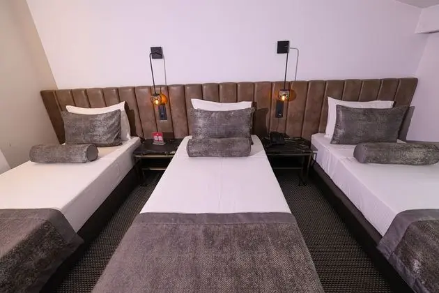 Standard Üç Kişilik Oda, 3 Tek Kişilik Yatak, Bahçe Manzaralı