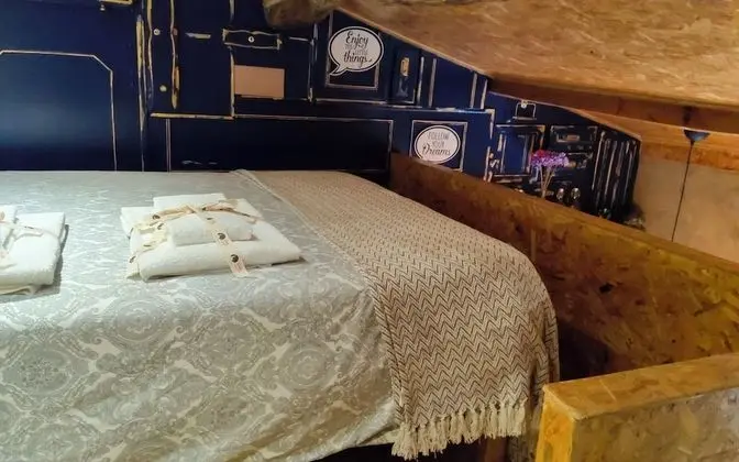 Stüdyo, Asma Kat