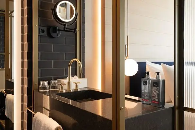 Mate Room