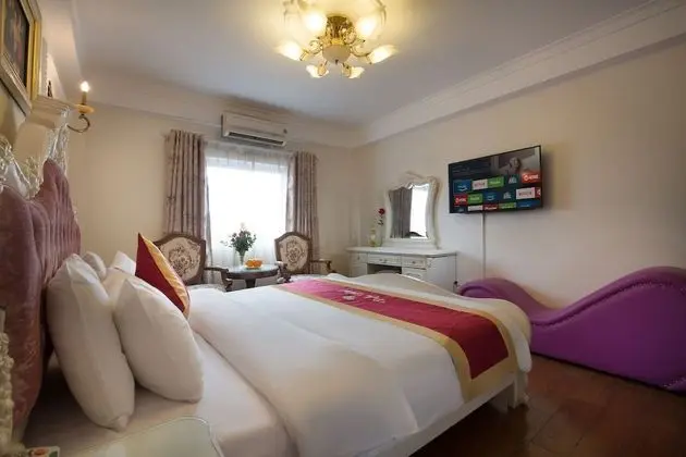 Standard Queen Room