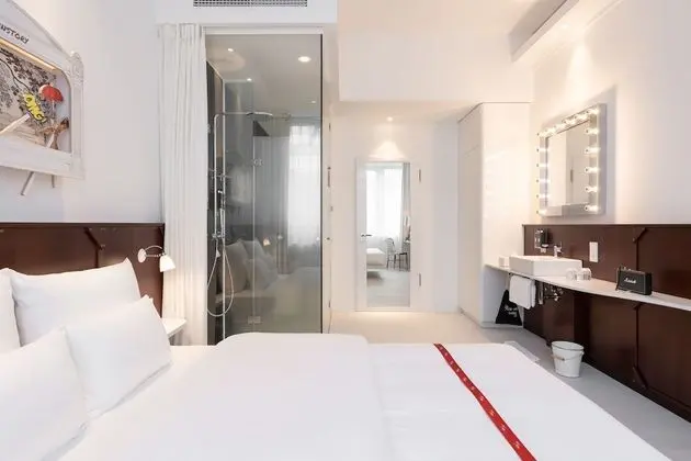Lovely Room