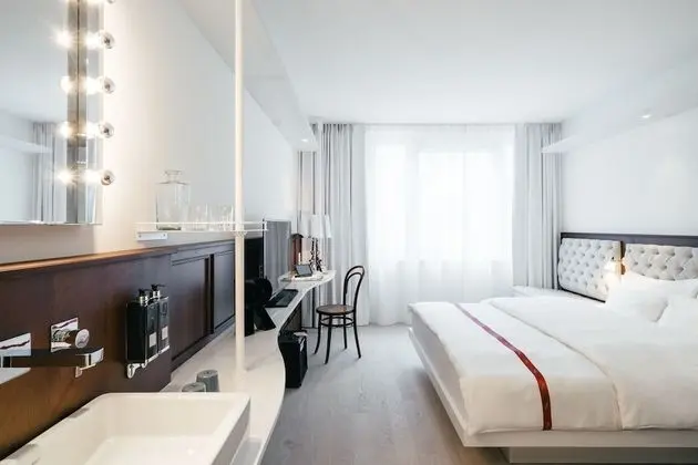 Lovely Room