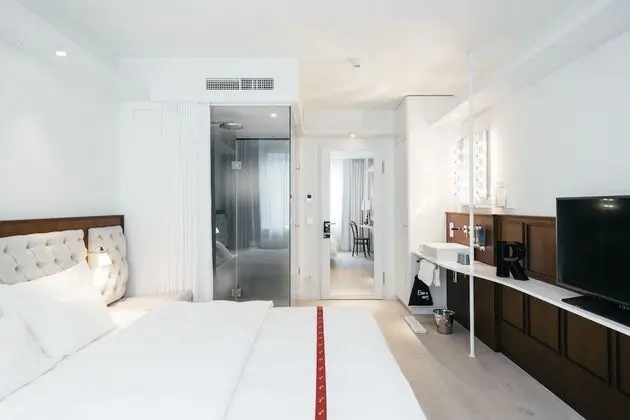 Lovely Room