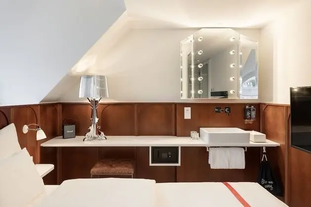 Nest Room