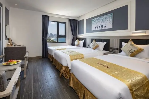 Deluxe Üç Kişilik Oda, 1 Yatak Odası, Sigara İçilmez, Şehir Manzaralı